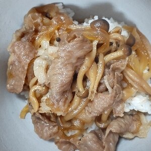 はちみつと玉ねぎの甘さ♡優しい牛丼